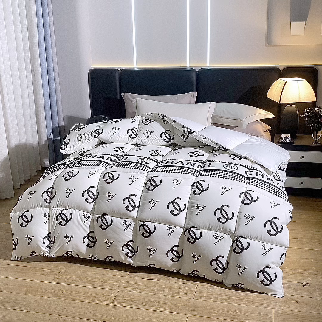 91家纺网 家纺一手货源 找家纺 好老表被业 2025新款印花羽丝绒冬被被子被芯 轻奢白