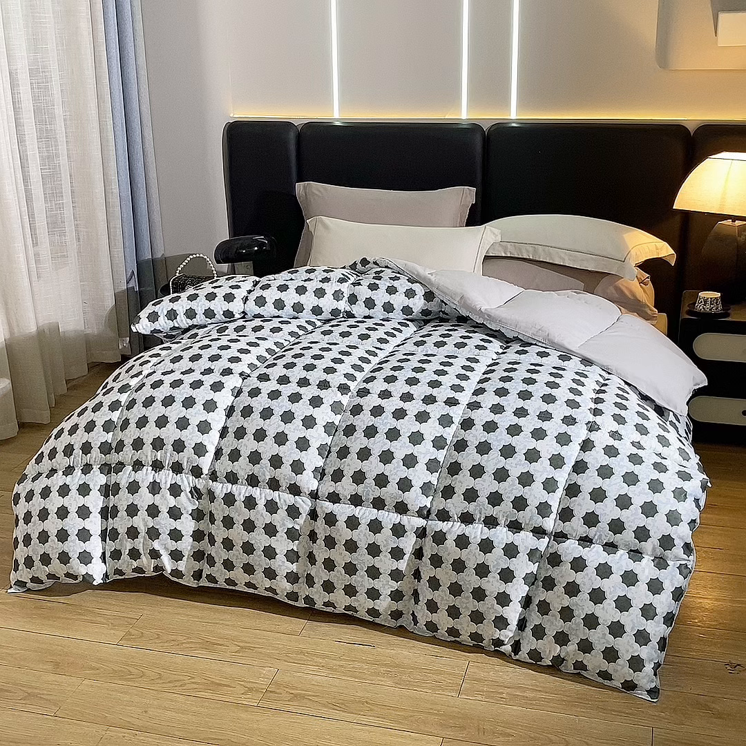 91家纺网 家纺一手货源 找家纺 好老表被业 2025新款印花羽丝绒冬被被子被芯 四叶星韵