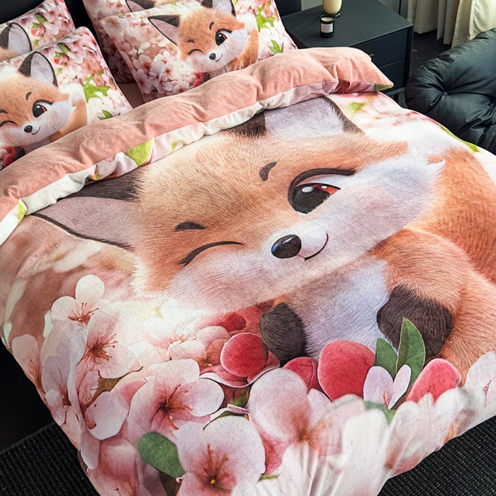 91家纺网 家纺一手货源 找家纺 宝薇 2025新款5D数码印染大卡通牛奶绒四件套 阿狸