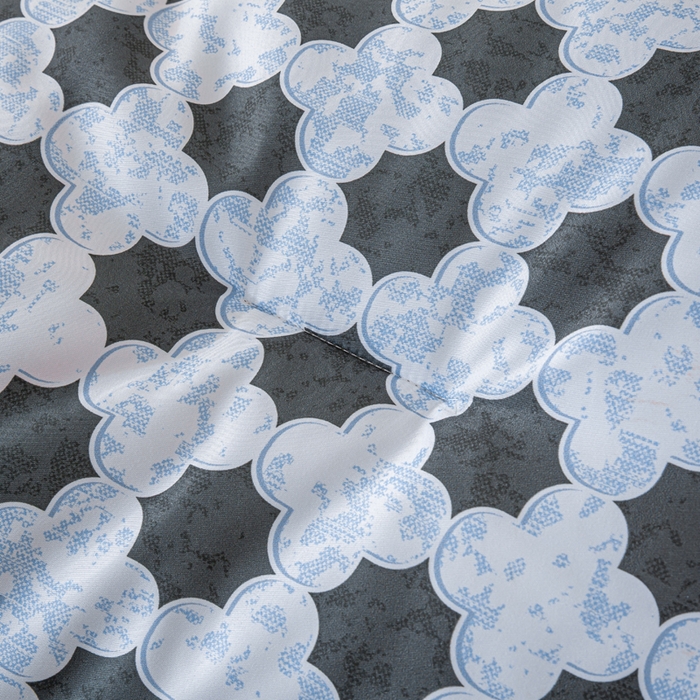 91家纺网 家纺一手货源 找家纺 好老表被业 2025新款印花云朵棉冬被四季被被子被芯 四叶星韵