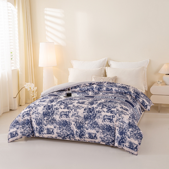 91家纺网 家纺一手货源 找家纺 好老表被业 2025新款印花云朵棉冬被四季被被子被芯 墨蓝丛林