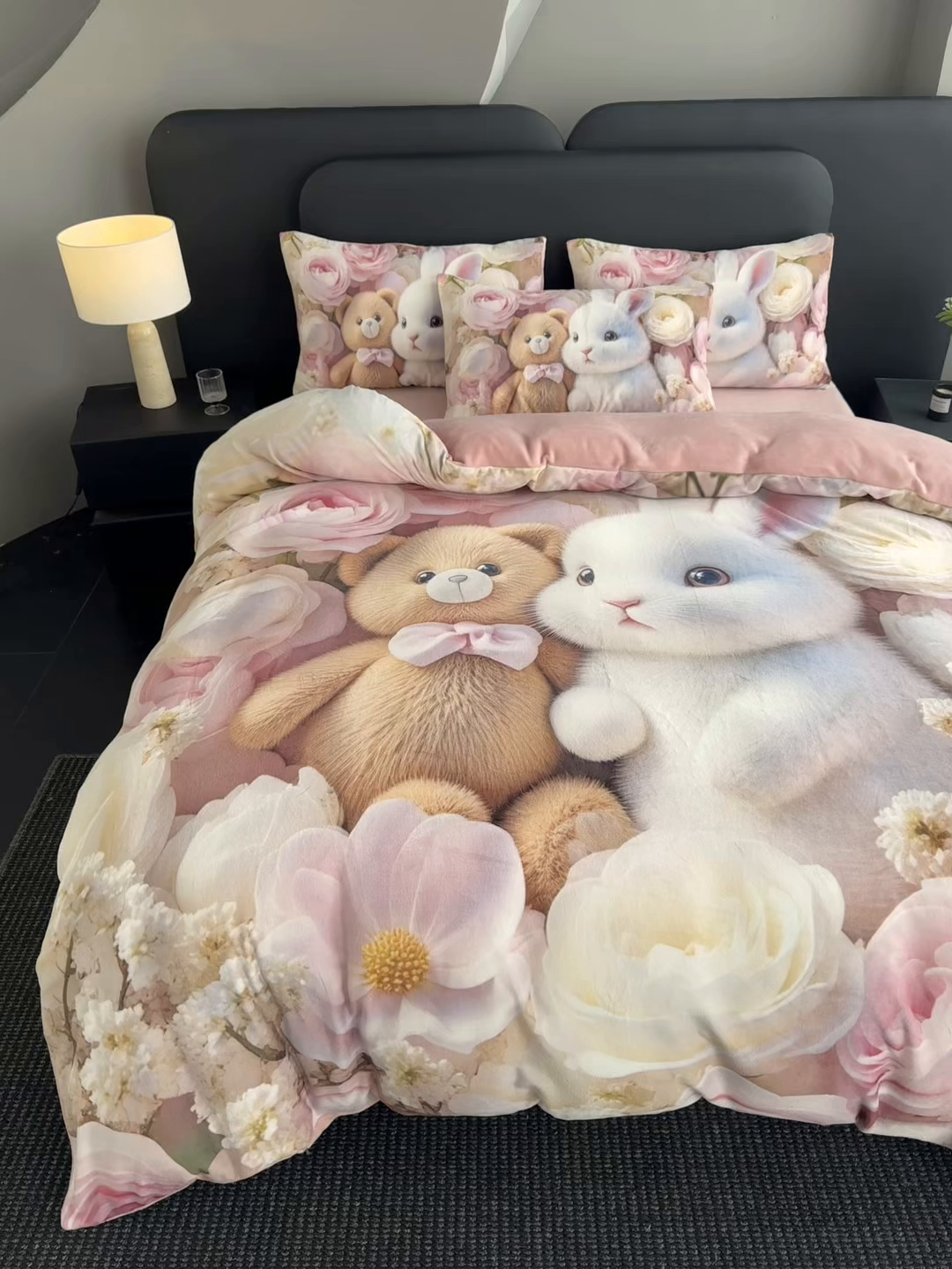 91家纺网 家纺一手货源 找家纺 宝薇 2025新款5D数码印染大卡通牛奶绒四件套 小时光