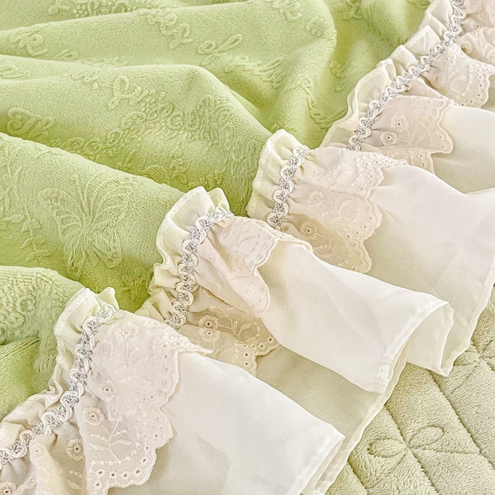 91家纺网 家纺一手货源 找家纺 胜权家纺 2025秋冬新款A类全消光高克重5D雕花牛奶绒夹棉床盖单品系列 奥威亚-绿