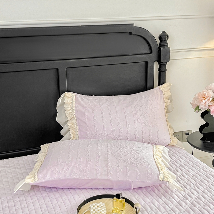 91家纺网 家纺一手货源 找家纺 胜权家纺 2025秋冬新款A类全消光高克重5D雕花牛奶绒夹棉床盖单品系列 奥威亚-紫