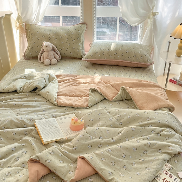 91家纺网 家纺一手货源 找家纺 澜妃 2025春夏新款云感双层纱夏被夏凉被空调被四件套 茶野