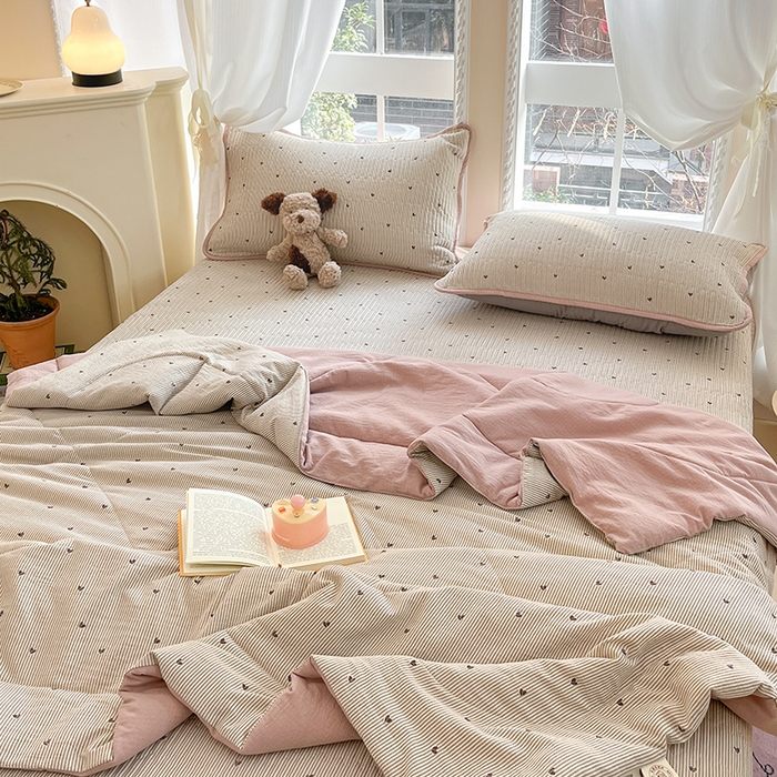 91家纺网 家纺一手货源 找家纺 澜妃 2025春夏新款云感双层纱夏被夏凉被空调被四件套 爱你