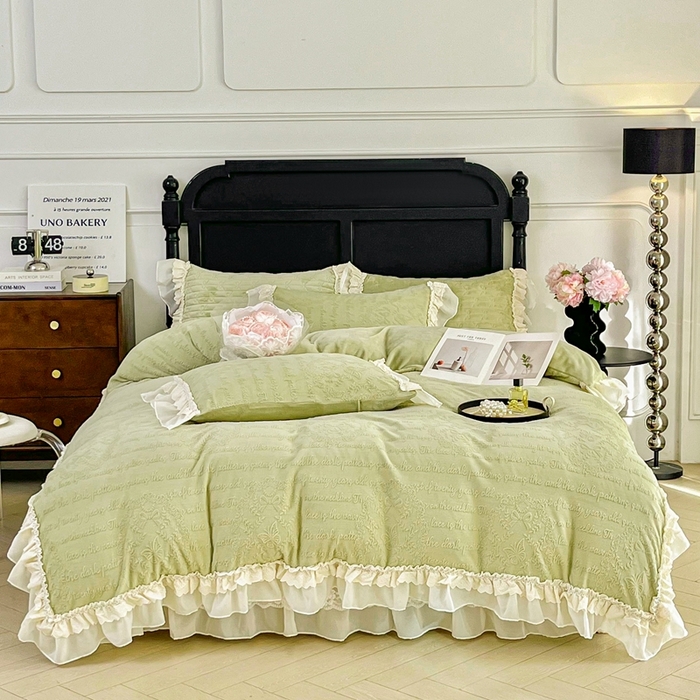 91家纺网 家纺一手货源 找家纺 胜权家纺 2025秋冬新款A类全消光高克重5D雕花牛奶绒夹棉床盖四件套系列 奥威亚-绿