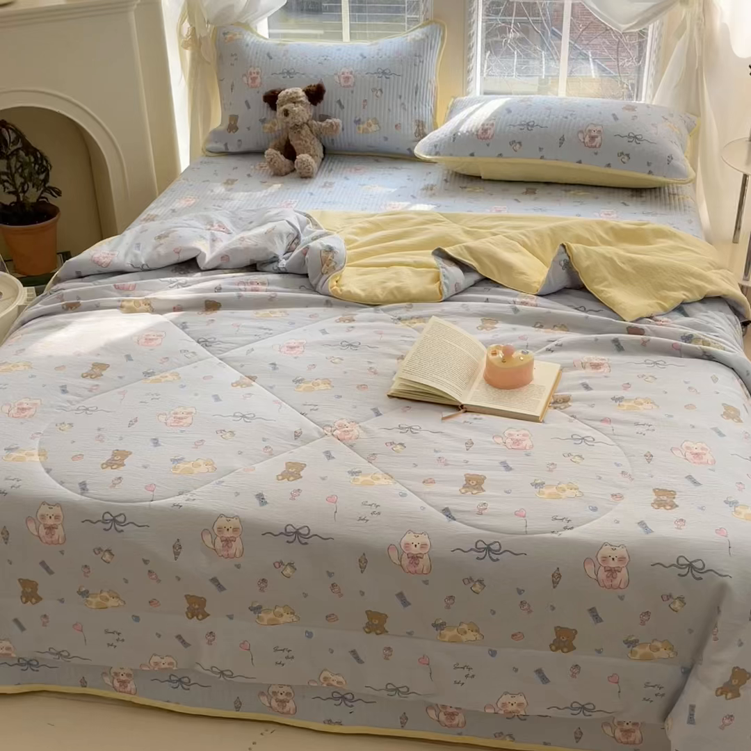 91家纺网 家纺一手货源 找家纺 澜妃 2025春夏新款云感双层纱夏被夏凉被空调被四件套 童话世界