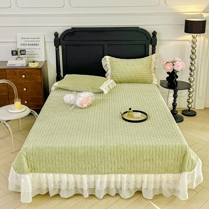 91家纺网 家纺一手货源 找家纺 胜权家纺 2025秋冬新款A类全消光高克重5D雕花牛奶绒夹棉床盖四件套系列 奥威亚-绿