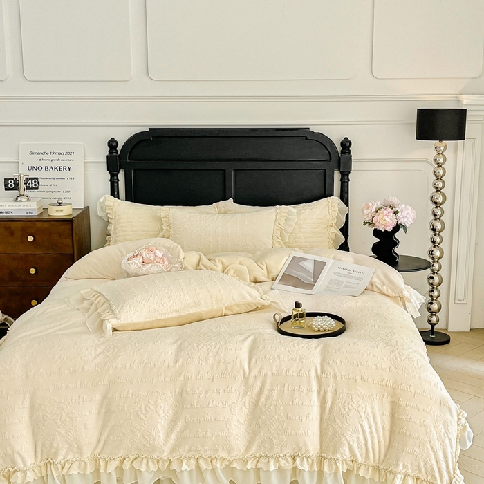 91家纺网 家纺一手货源 找家纺 胜权家纺 2025秋冬新款A类全消光高克重5D雕花牛奶绒夹棉床盖四件套系列 奥威亚-米