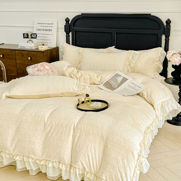 91家纺网 家纺一手货源 找家纺 胜权家纺 2025秋冬新款A类全消光高克重5D雕花牛奶绒夹棉床盖四件套系列 奥威亚-米