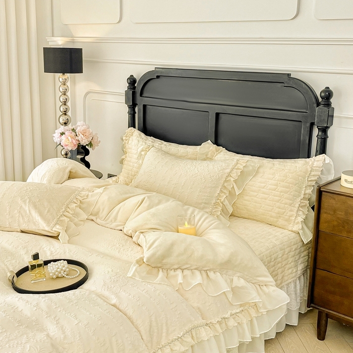 91家纺网 家纺一手货源 找家纺 胜权家纺 2025秋冬新款A类全消光高克重5D雕花牛奶绒夹棉床盖四件套系列 奥威亚-米