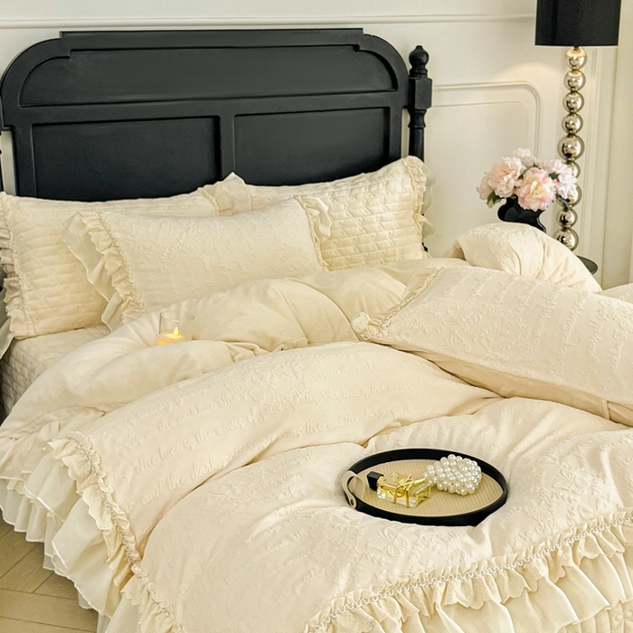 91家纺网 家纺一手货源 找家纺 胜权家纺 2025秋冬新款A类全消光高克重5D雕花牛奶绒夹棉床盖四件套系列 奥威亚-米