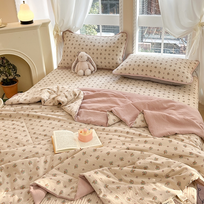 91家纺网 家纺一手货源 找家纺 澜妃 2025春夏新款云感双层纱夏被夏凉被空调被四件套 春芽