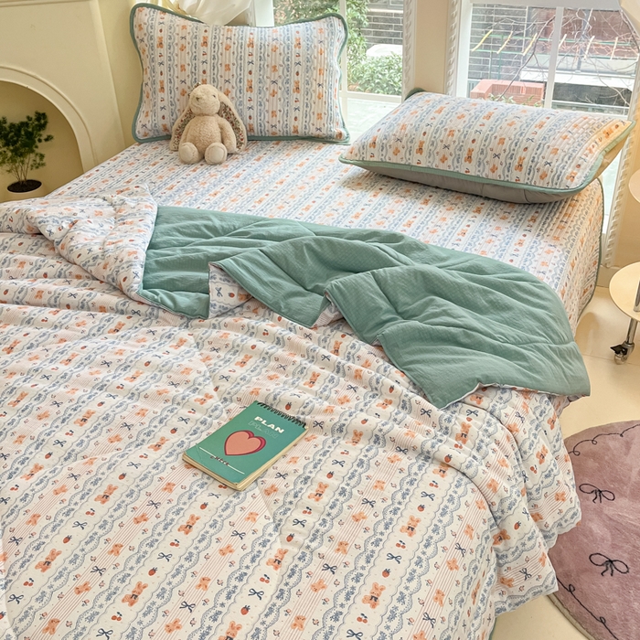 91家纺网 家纺一手货源 找家纺 澜妃 2025春夏新款云感双层纱夏被夏凉被空调被四件套 蝴蝶结熊