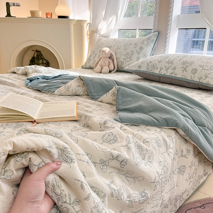 91家纺网 家纺一手货源 找家纺 澜妃 2025春夏新款云感双层纱夏被夏凉被空调被四件套 花开漫漫