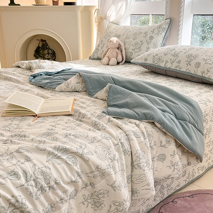 91家纺网 家纺一手货源 找家纺 澜妃 2025春夏新款云感双层纱夏被夏凉被空调被四件套 花开漫漫