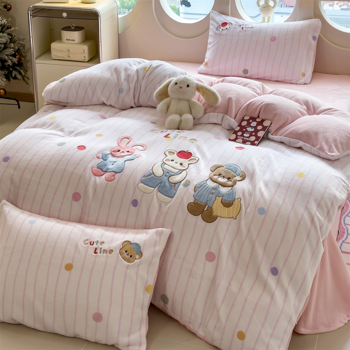 91家纺网 家纺一手货源 找家纺 （总）五月家纺 2025新款A类半消光牛奶绒贴布绒四件套