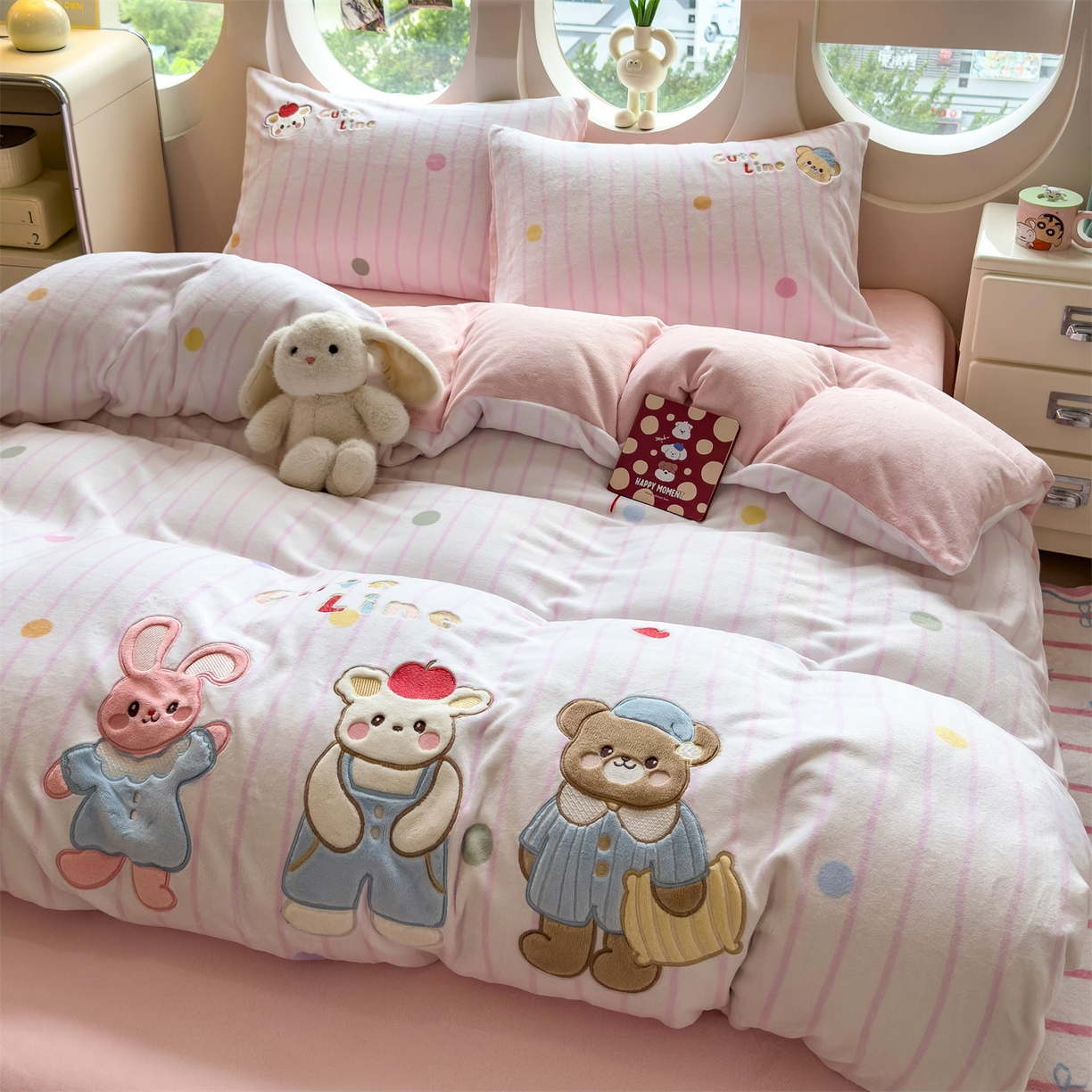 91家纺网 家纺一手货源 找家纺 （总）五月家纺 2025新款A类半消光牛奶绒贴布绒四件套