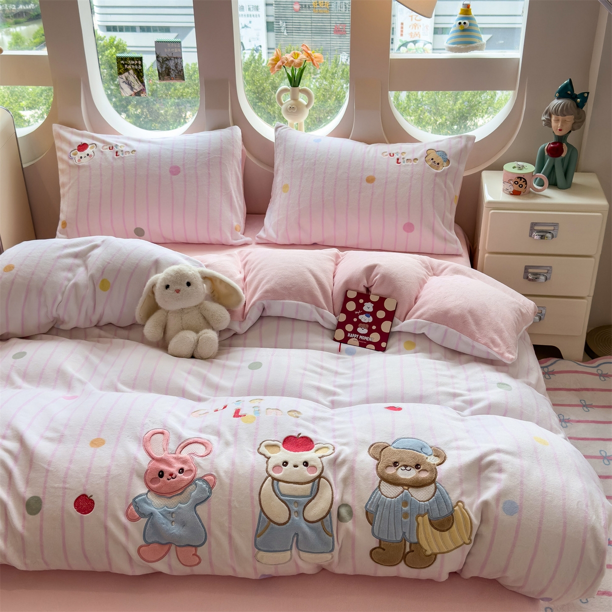 91家纺网 家纺一手货源 找家纺 （总）五月家纺 2025新款A类半消光牛奶绒贴布绒四件套