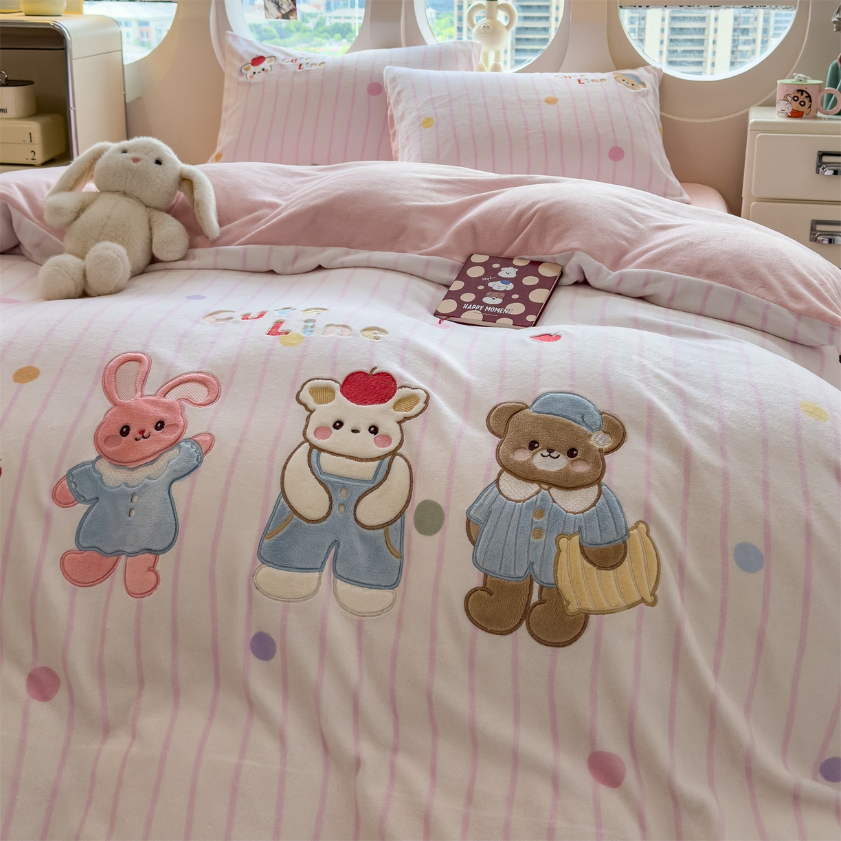 91家纺网 家纺一手货源 找家纺 （总）五月家纺 2025新款A类半消光牛奶绒贴布绒四件套