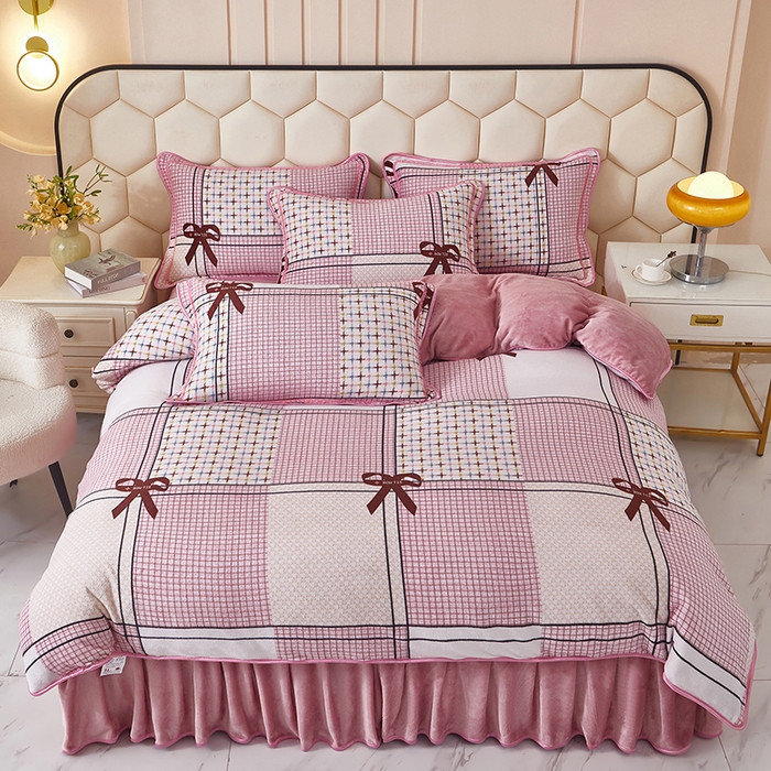 91家纺网 家纺一手货源 找家纺 栩裕 2025新款7斤重牛奶金貂绒印花牛奶绒四件套 粉恋