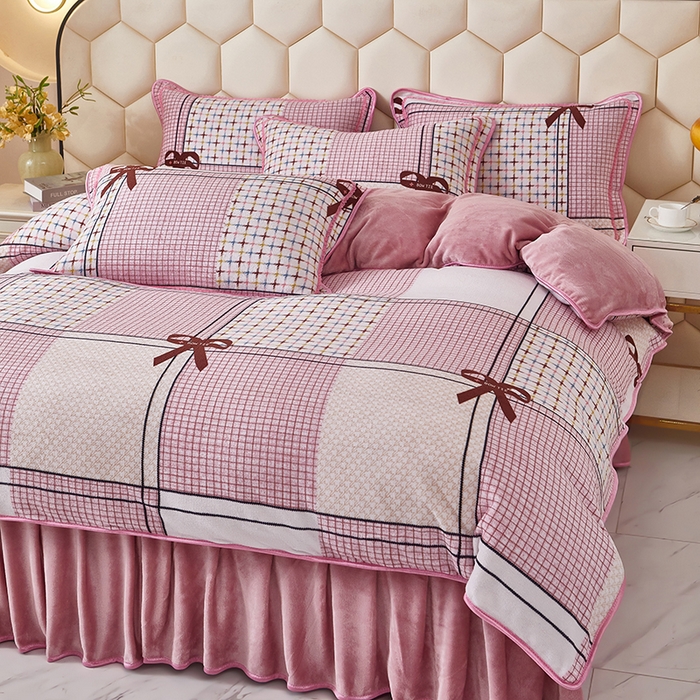 91家纺网 家纺一手货源 找家纺 栩裕 2025新款7斤重牛奶金貂绒印花牛奶绒四件套 粉恋