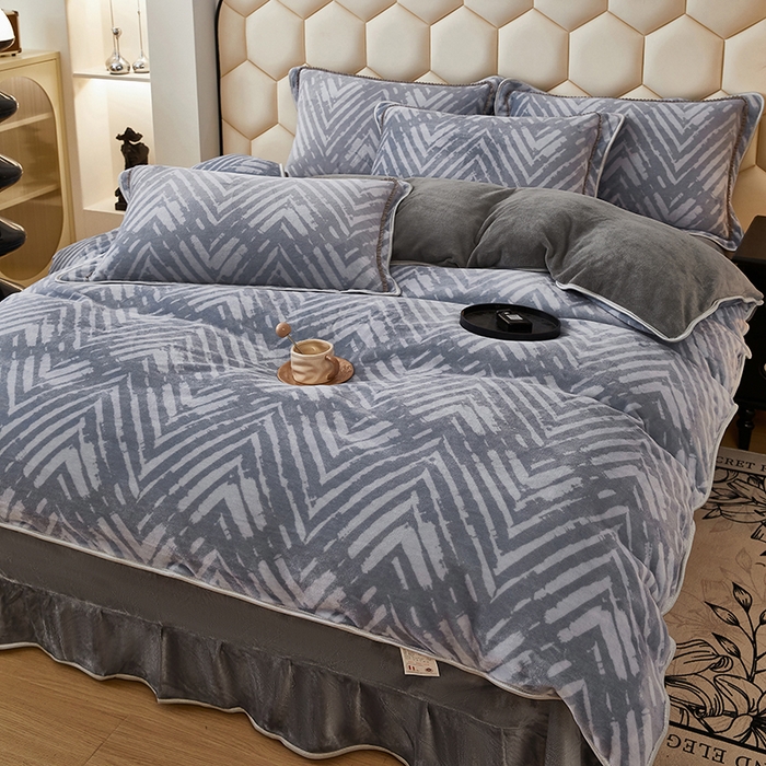 91家纺网 家纺一手货源 找家纺 栩裕 2025新款7斤重牛奶金貂绒印花牛奶绒四件套 几何～灰