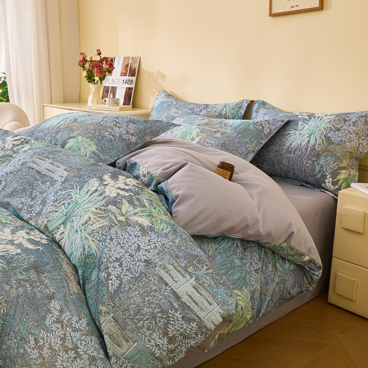 91家纺网 家纺一手货源 找家纺 元元家居（元元被业） 2025秋冬新款全棉纯棉磨毛印花四件套 繁花点缀