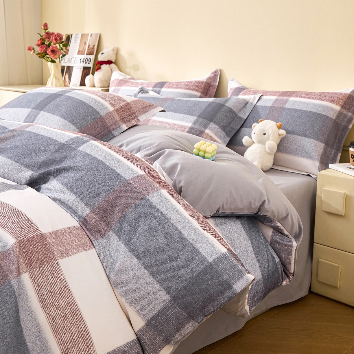 91家纺网 家纺一手货源 找家纺 元元家居（元元被业） 2025秋冬新款全棉纯棉磨毛印花四件套 佩德拉