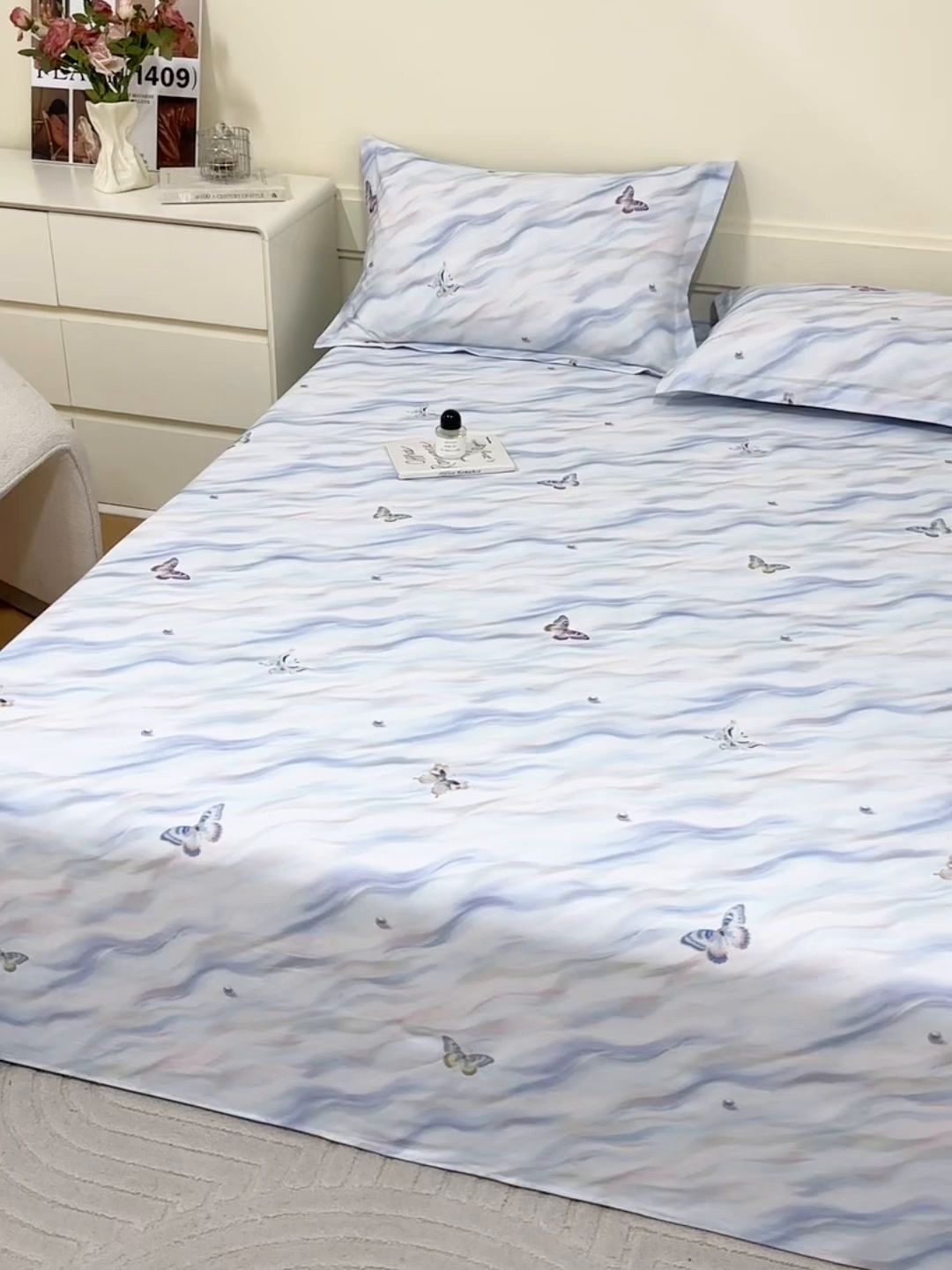 91家纺网 家纺一手货源 找家纺 元元家居（元元被业） 2025秋冬新款全棉纯棉磨毛印花单床单 蝶梦星河