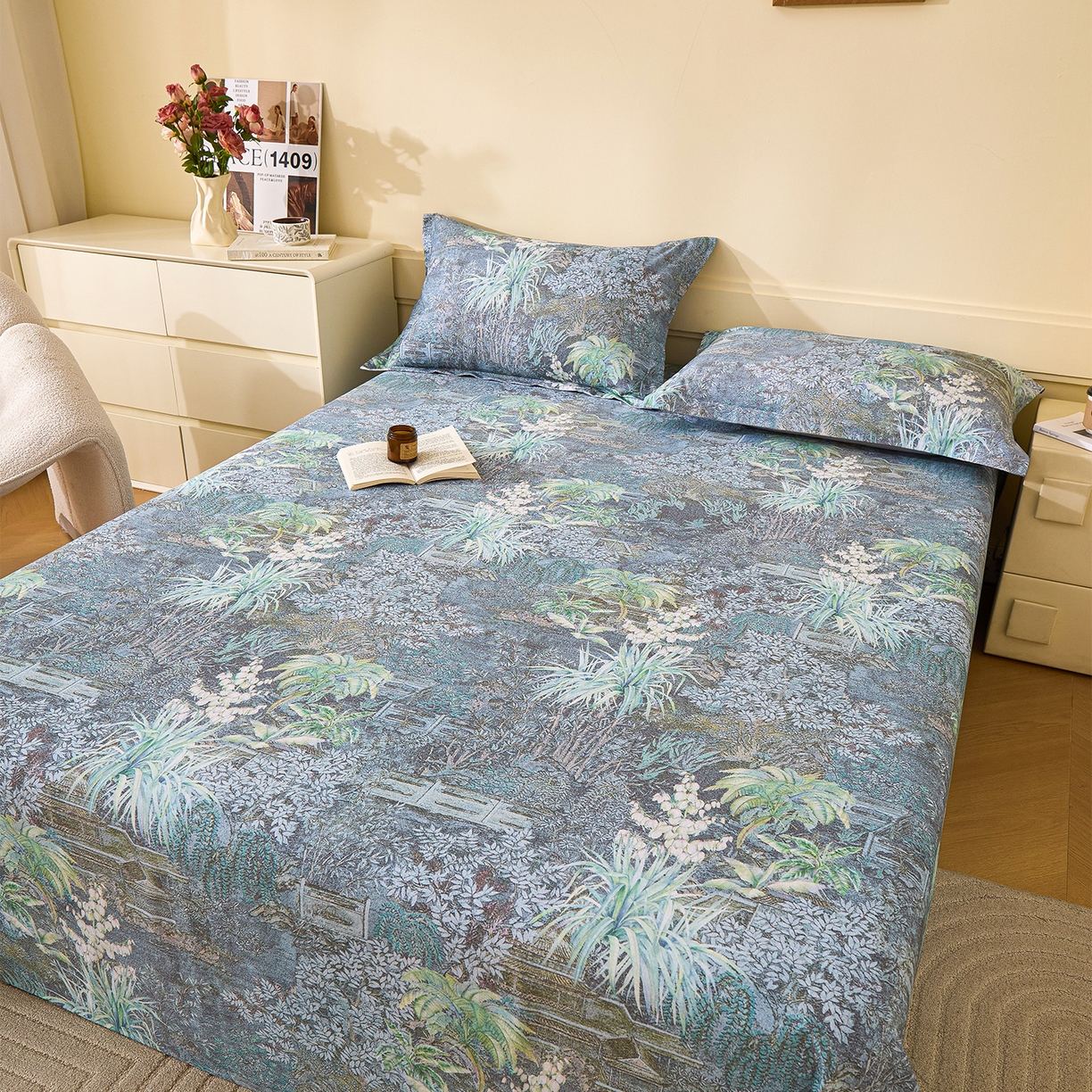 91家纺网 家纺一手货源 找家纺 元元家居（元元被业） 2025秋冬新款全棉纯棉磨毛印花单床单 繁花点缀