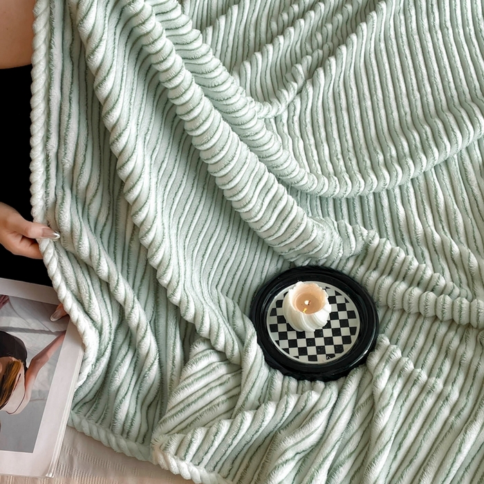 91家纺网 家纺一手货源 找家纺 小叮当家纺仓储工厂店 2025新款亲肤舒适成品抽条阳离子毛毯毯子-阳离子 阳离子-绿