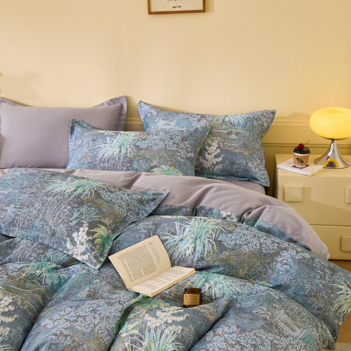 91家纺网 家纺一手货源 找家纺 元元家居（元元被业） 2025秋冬新款全棉纯棉磨毛印花四件套 繁花点缀