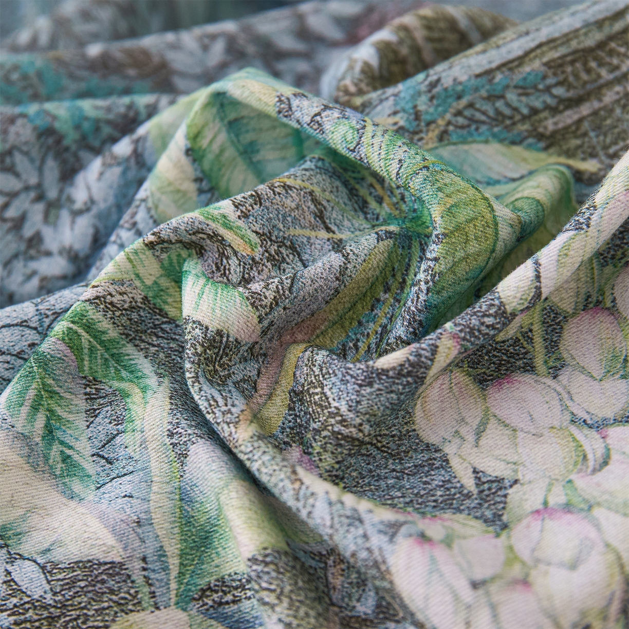 91家纺网 家纺一手货源 找家纺 元元家居（元元被业） 2025秋冬新款全棉纯棉磨毛印花四件套 繁花点缀