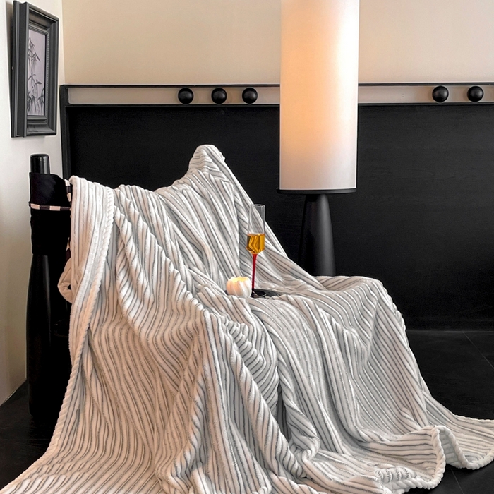 91家纺网 家纺一手货源 找家纺 小叮当家纺仓储工厂店 2025新款亲肤舒适成品抽条阳离子毛毯毯子-阳离子 阳离子-灰