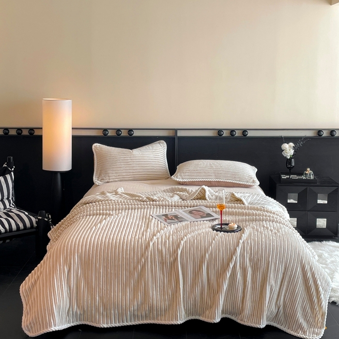 91家纺网 家纺一手货源 找家纺 小叮当家纺仓储工厂店 2025新款亲肤舒适成品抽条阳离子毛毯毯子-阳离子 阳离子-咖