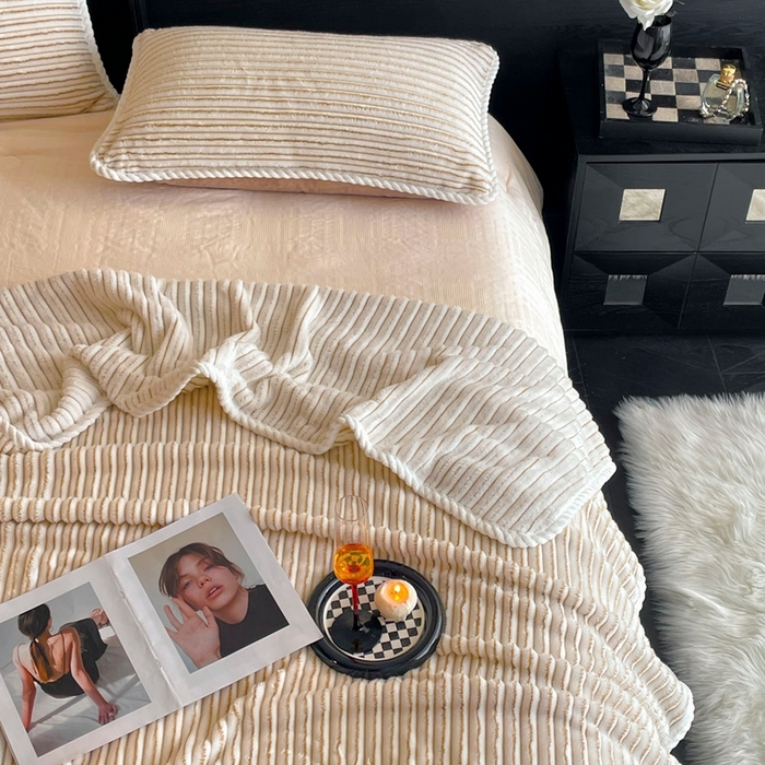 91家纺网 家纺一手货源 找家纺 小叮当家纺仓储工厂店 2025新款亲肤舒适成品抽条阳离子毛毯毯子-阳离子 阳离子-咖