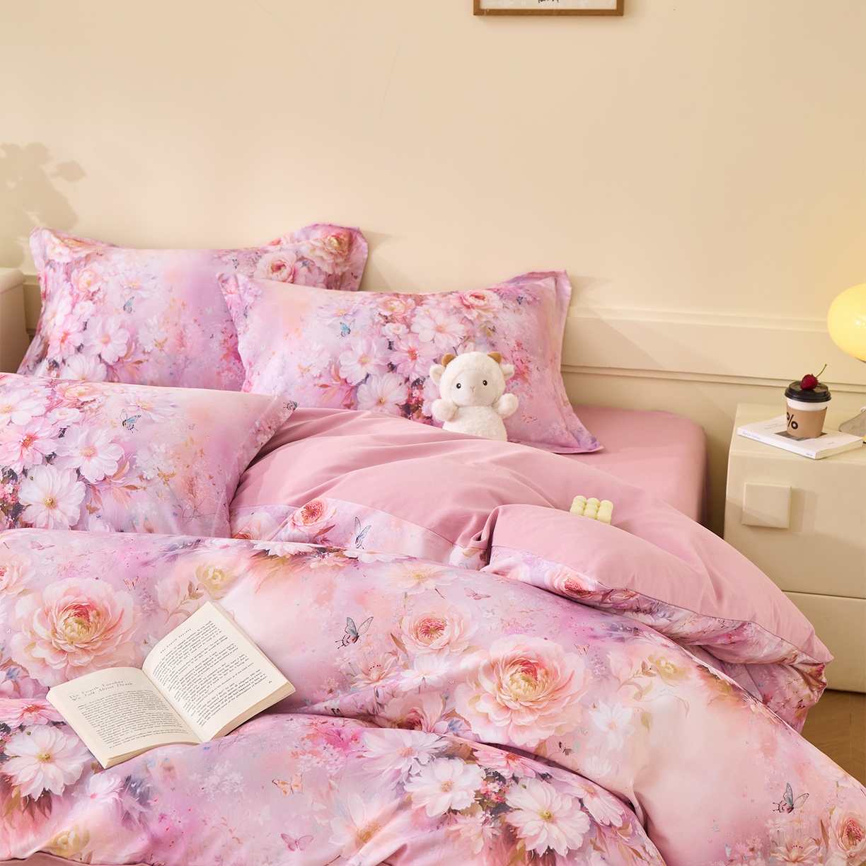 91家纺网 家纺一手货源 找家纺 元元家居（元元被业） 2025秋冬新款全棉纯棉磨毛印花四件套 花妍悦粉