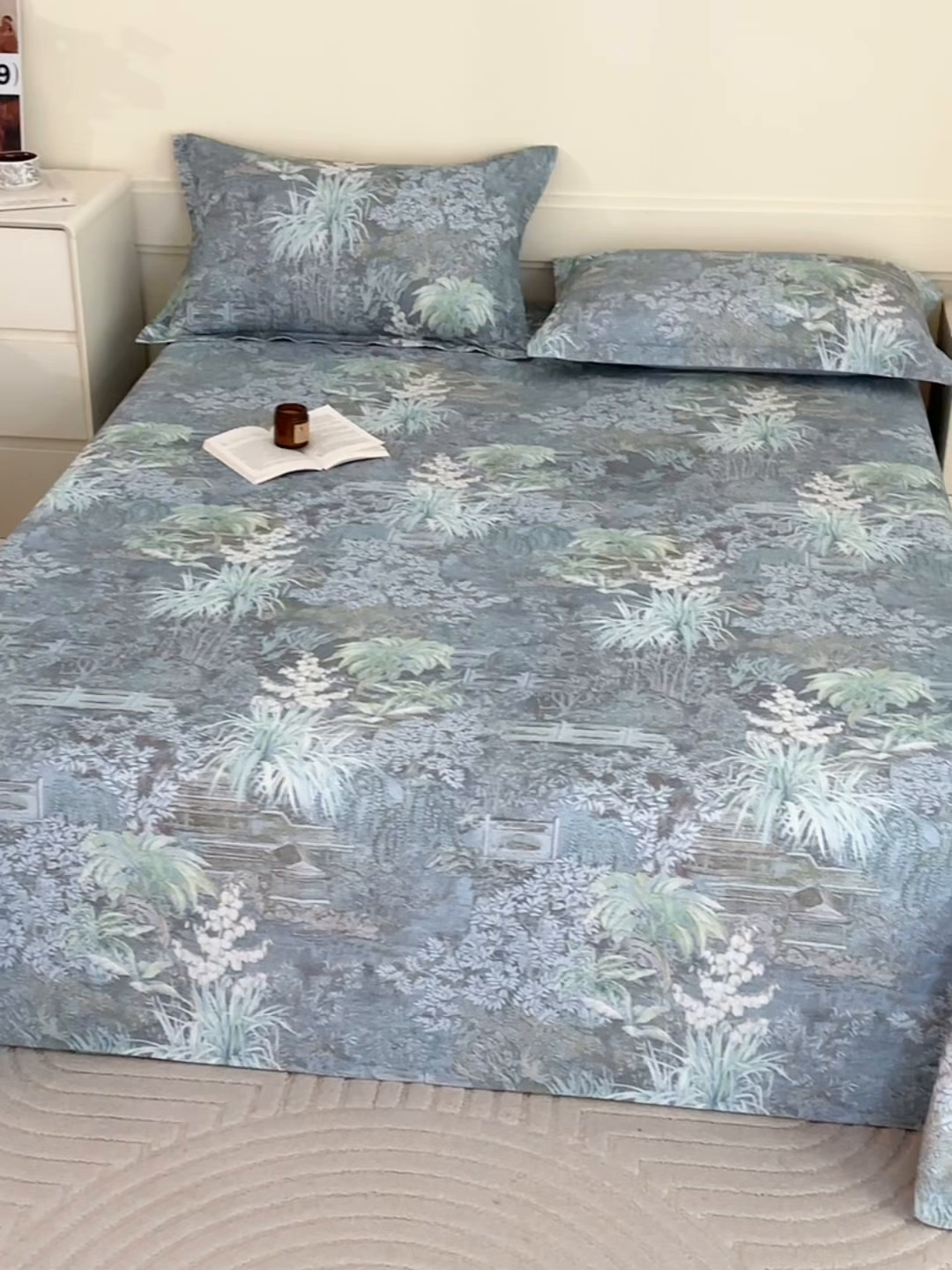 91家纺网 家纺一手货源 找家纺 元元家居（元元被业） 2025秋冬新款全棉纯棉磨毛印花单床单 繁花点缀