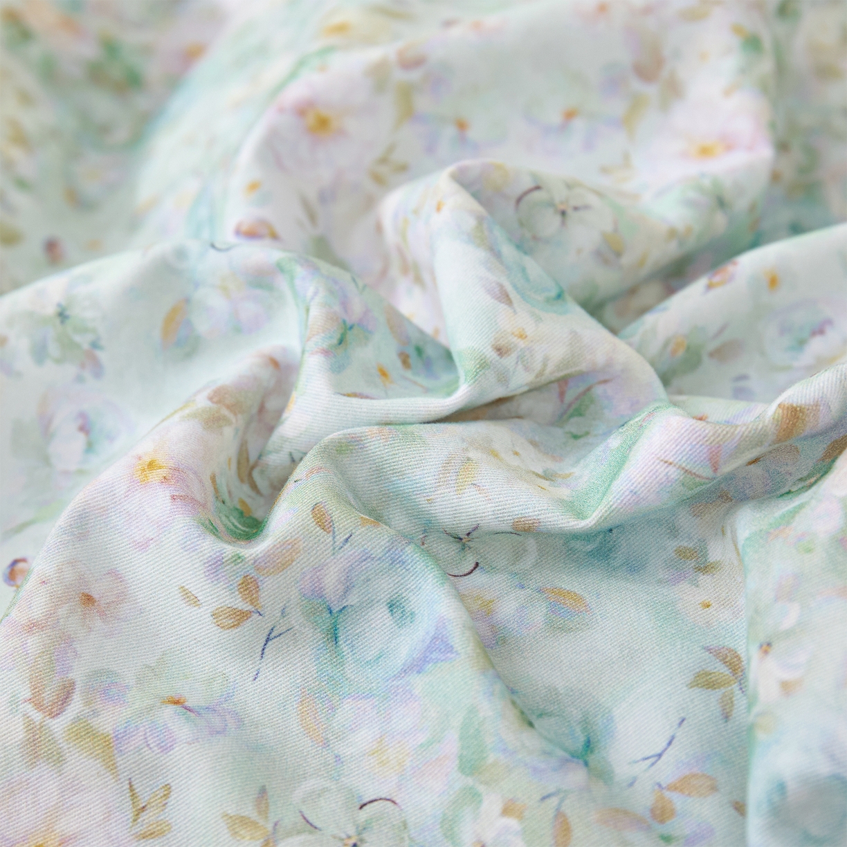 91家纺网 家纺一手货源 找家纺 元元家居（元元被业） 2025秋冬新款全棉纯棉磨毛印花四件套 锦云情深