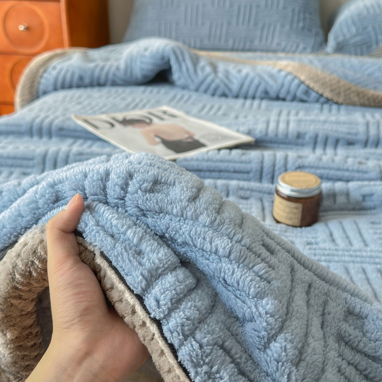 91家纺网 家纺一手货源 找家纺 欧邦 2025新款A类提花舒棉绒双面绒单层毯 贵族蓝