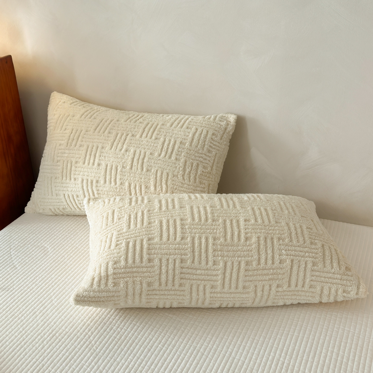 91家纺网 家纺一手货源 找家纺 欧邦 2025新款A类提花舒棉绒双面绒单层毯 暖米杏