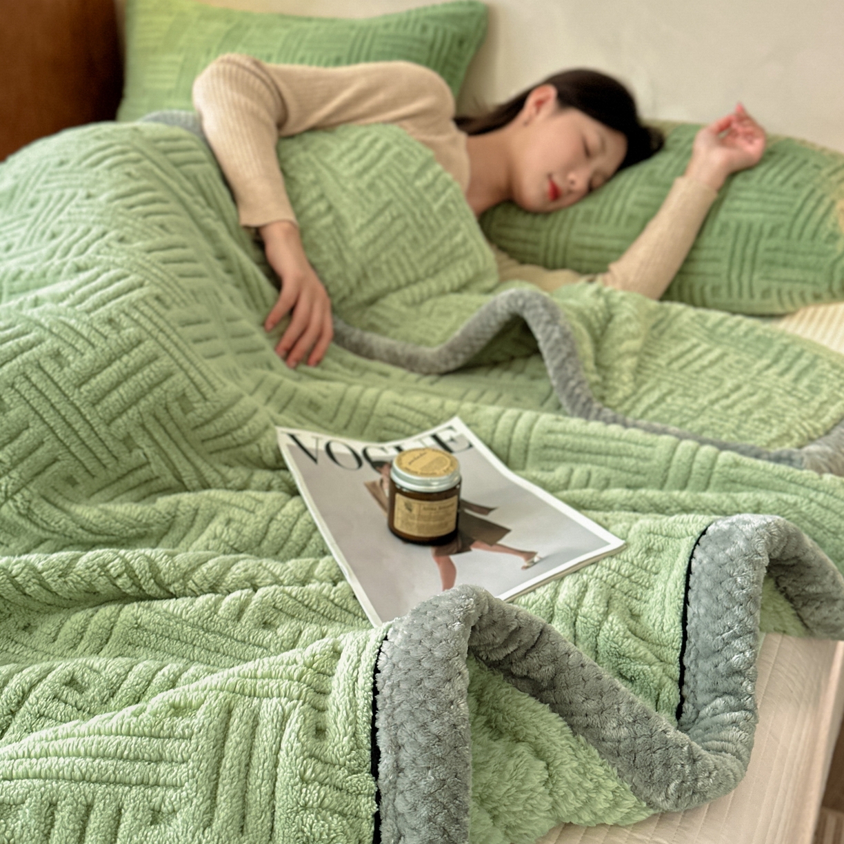 91家纺网 家纺一手货源 找家纺 欧邦 2025新款A类提花舒棉绒双面绒单层毯 青木绿