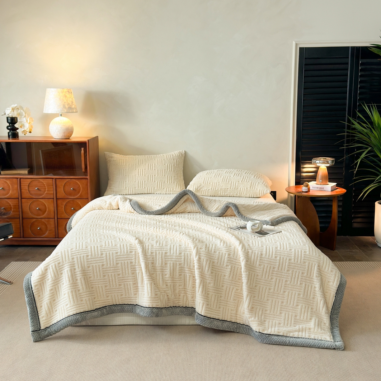 91家纺网 家纺一手货源 找家纺 欧邦 2025新款A类提花舒棉绒双面绒单层毯 暖米杏