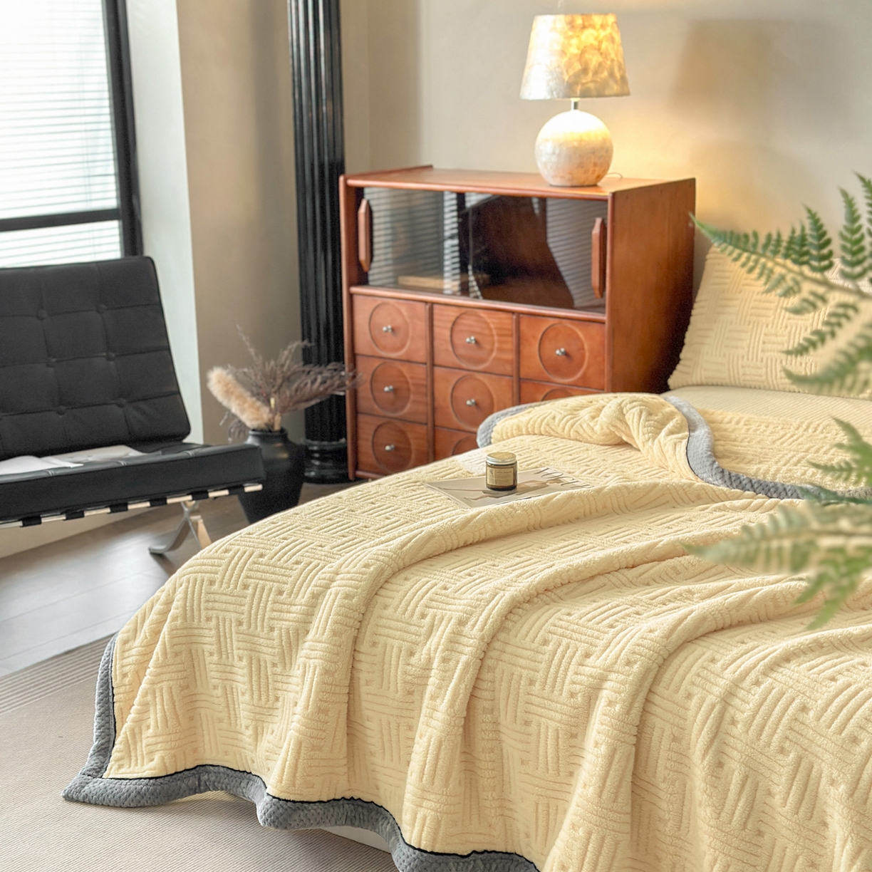 91家纺网 家纺一手货源 找家纺 欧邦 2025新款A类提花舒棉绒双面绒单层毯 稻香黄