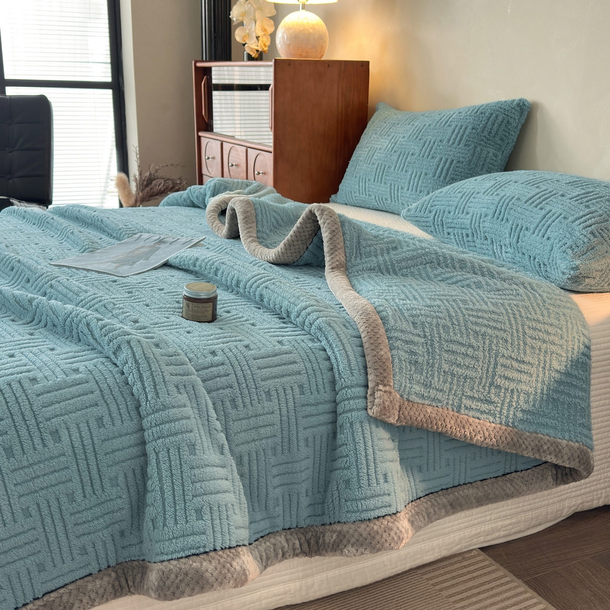 91家纺网 家纺一手货源 找家纺 欧邦 2025新款A类提花舒棉绒双面绒单层毯 半岛蓝