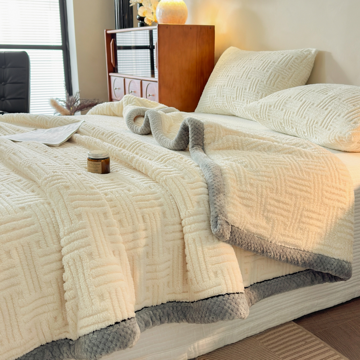 91家纺网 家纺一手货源 找家纺 欧邦 2025新款A类提花舒棉绒双面绒单层毯 暖米杏