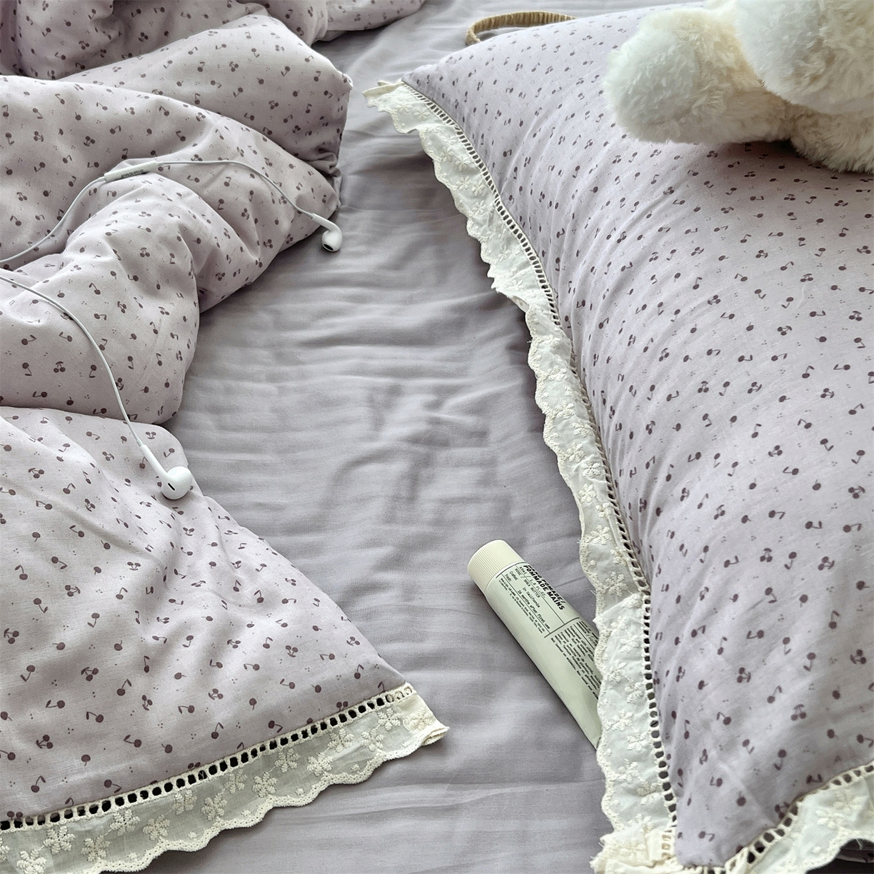 91家纺网 家纺一手货源 找家纺 荣轩2025新款全棉双层纱镂空花边工艺款四件套（铺床版） 和季-紫