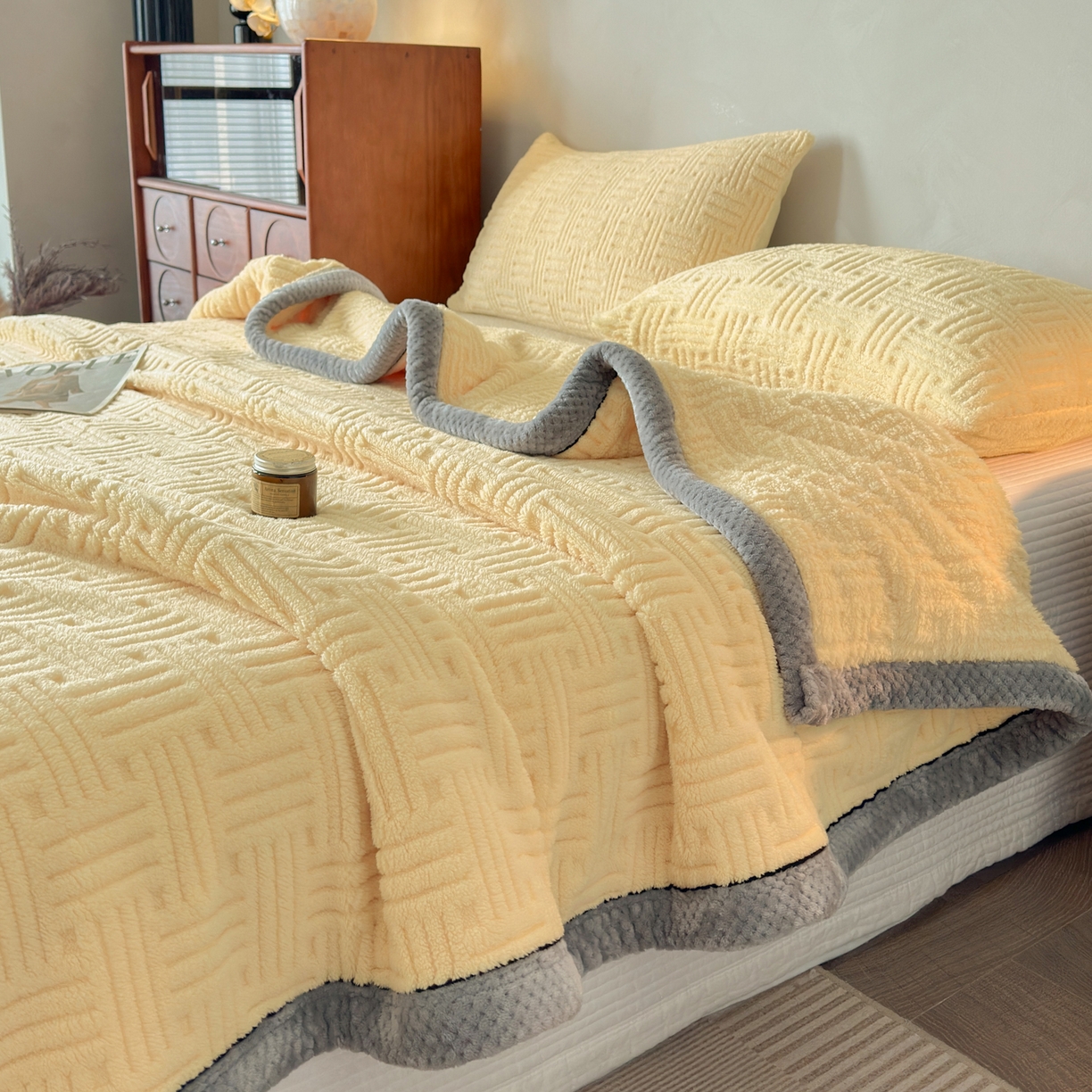 91家纺网 家纺一手货源 找家纺 欧邦 2025新款A类提花舒棉绒双面绒单层毯 稻香黄